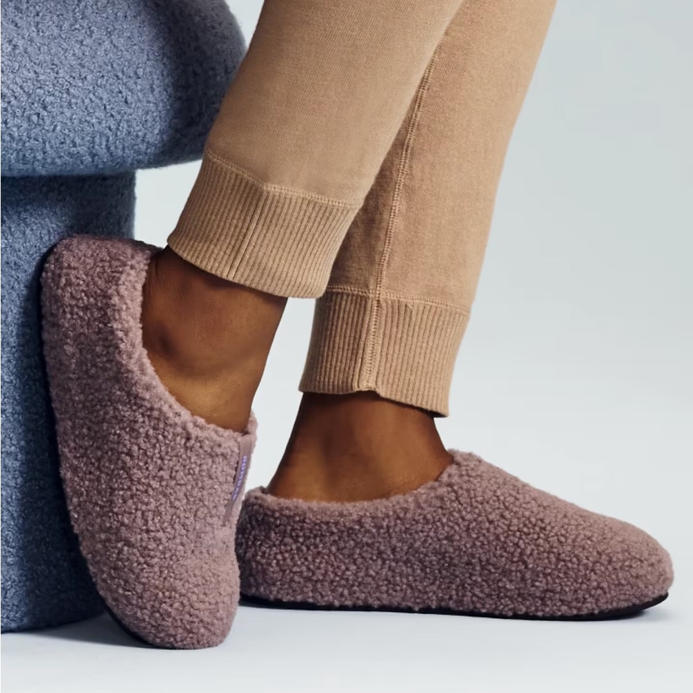 Bombas Sunday Slippers in Dusty Purple